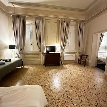 The Street River Guest house Pisa