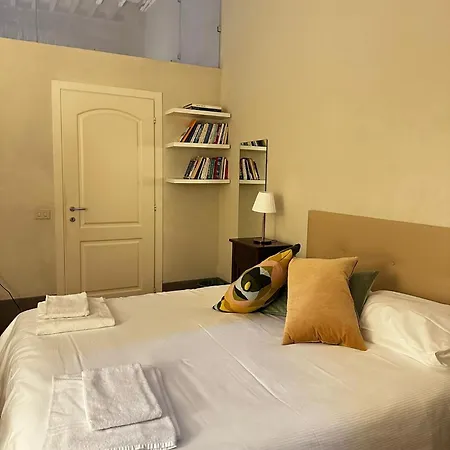 The Street River Guest house Pisa
