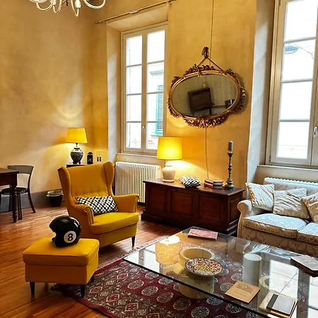The Street River Guest house *