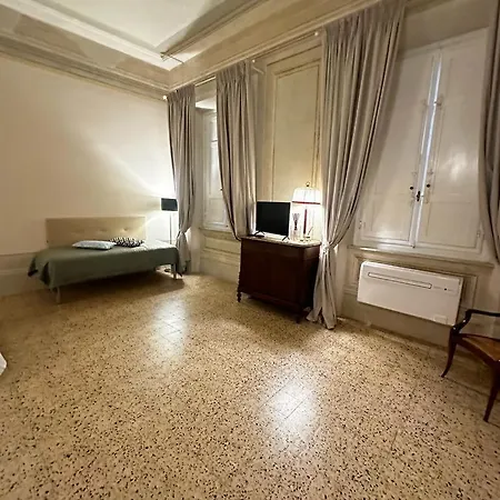 Guest house The Street River Pisa