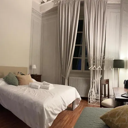 招待所 The Street River 3*